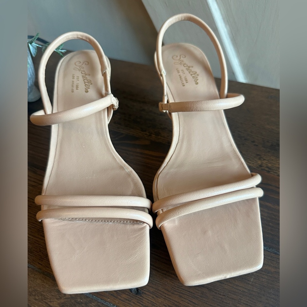 Seychelles Nude Strappy Heels Square Toe Minimalist Sandals 7.5
